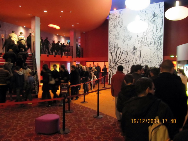 2009-12-21 Testeuse de canape_l.jpg